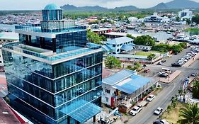 Lighthouse Hotel Semporna